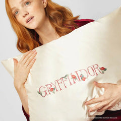 Kitsch x Harry Potter Satin Pillowcase in Gryffindor 4 Pack - King